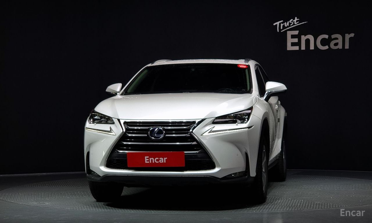 Lexus NX300h Executive 2017