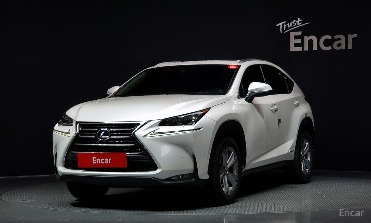 Lexus NX300h Executive 2017