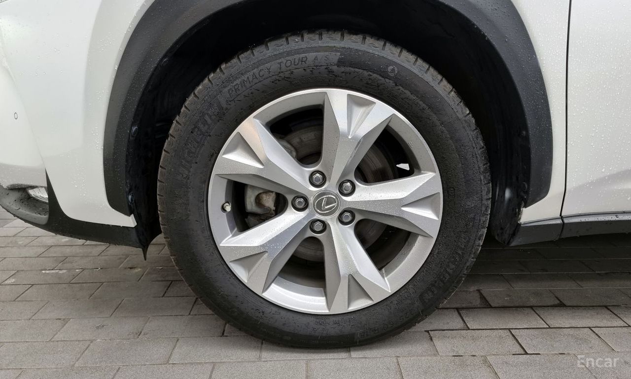 Lexus NX300h Executive 2017