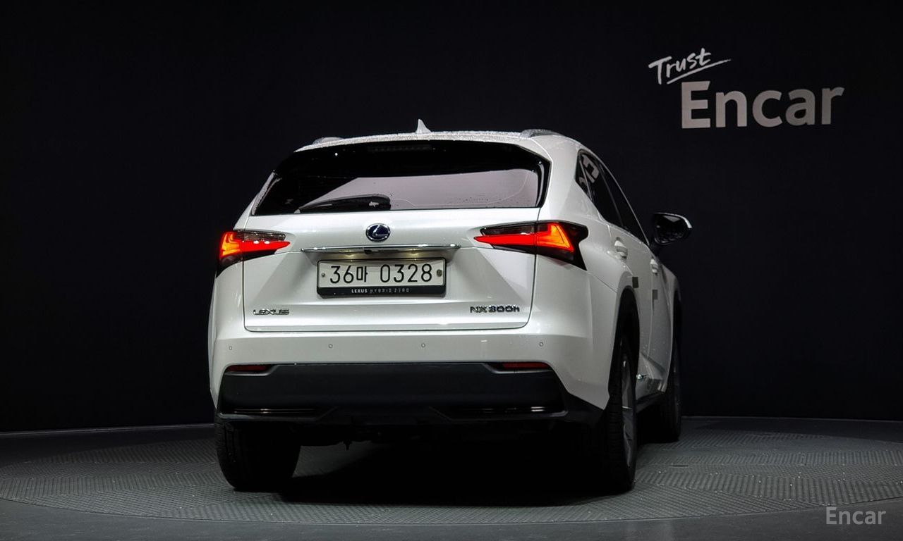 Lexus NX300h Executive 2017