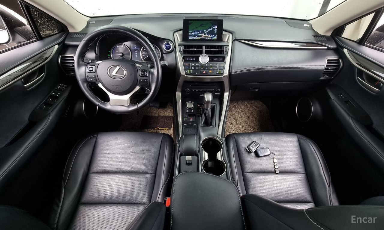 Lexus NX300h Executive 2017