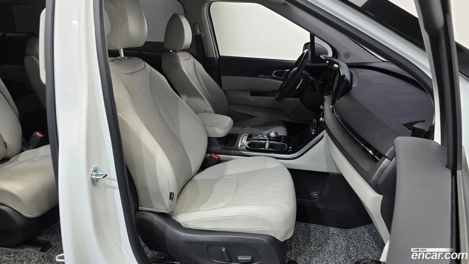 Kia Canival Gasoline 9-Seater Noblesse 2020