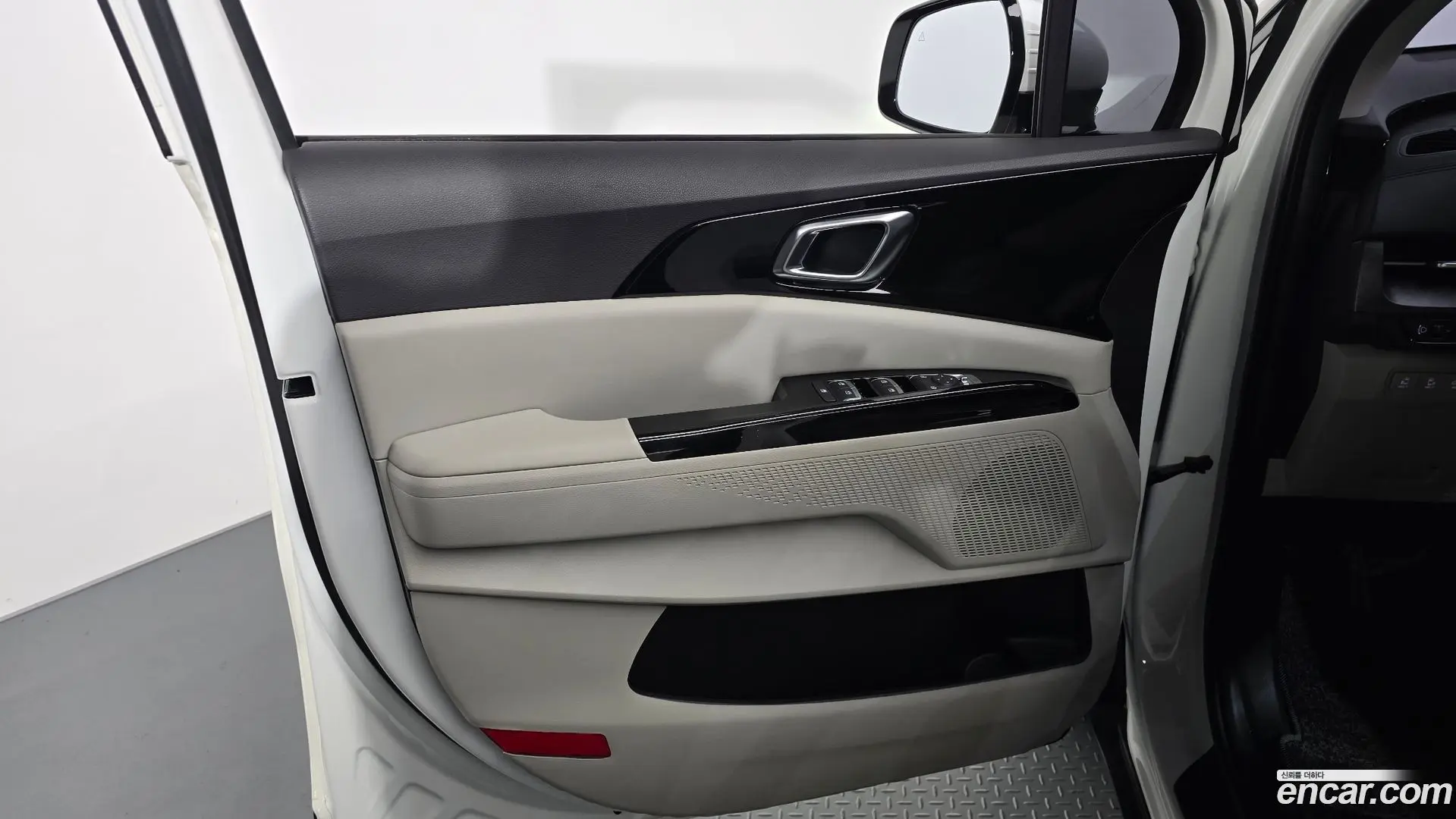 Kia Canival Gasoline 9-Seater Noblesse 2020