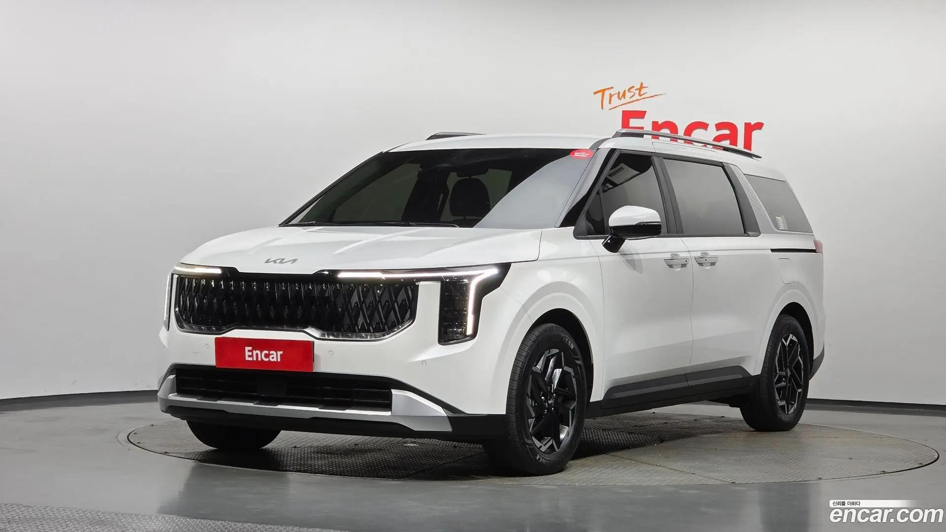 Kia Canival Diesel 9-Seater Prestige