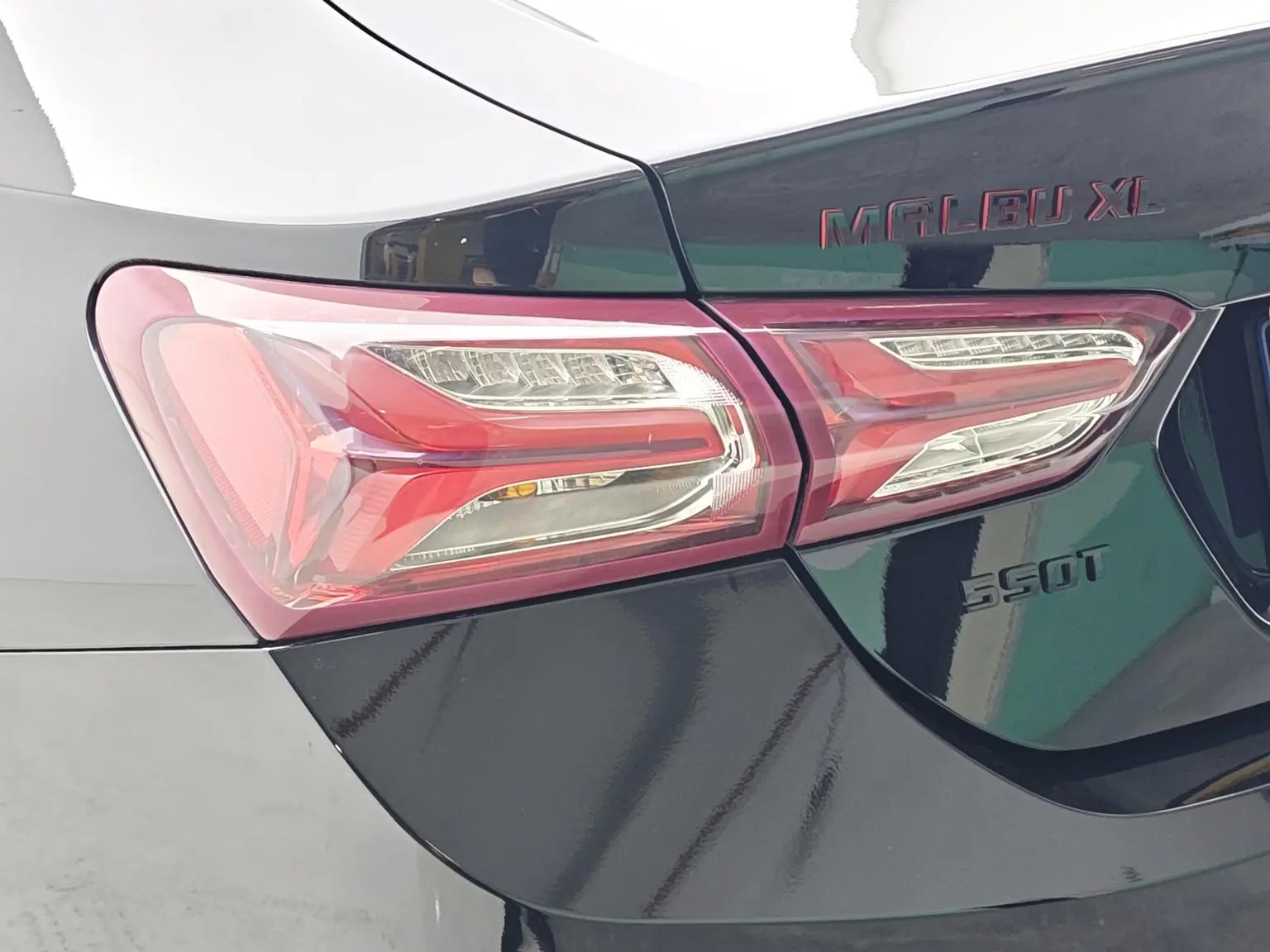 Chevrolet Malibu XL 2022 Redline 550T Auto Sharp Dynamic