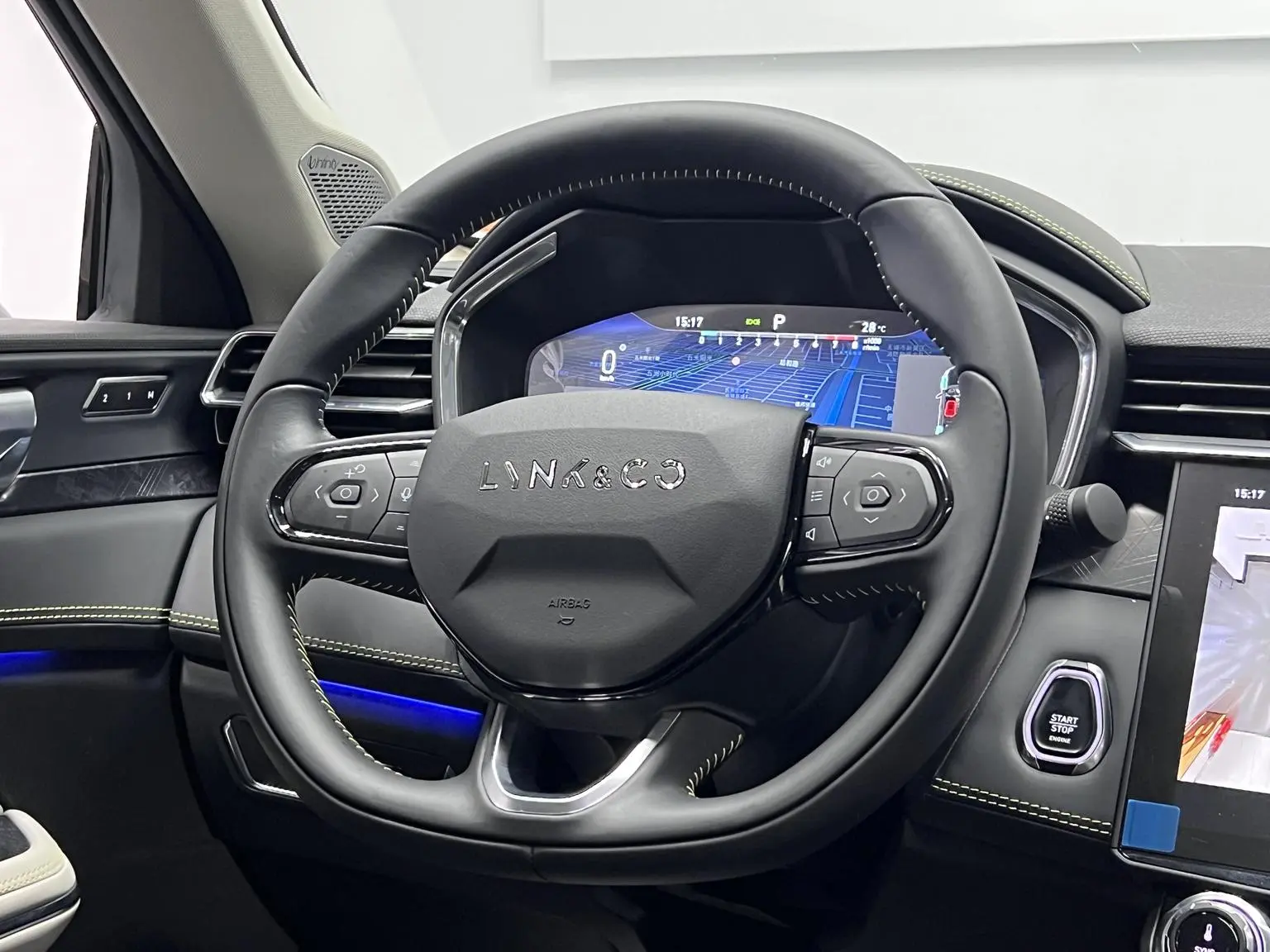 Lynk & Co 05 2022 2.0TD 2WD Shine Halo