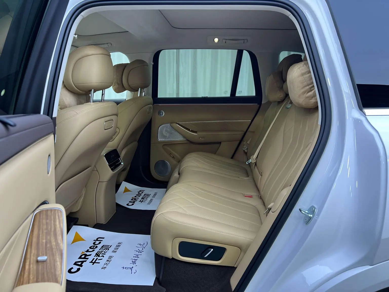 AITO AITO AITO M8 2025 EREV Max+ 5 seat 4WD (192 LiDAR )