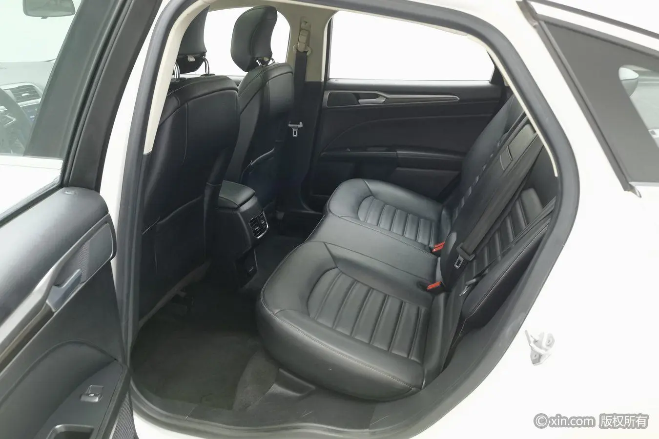 Ford Mondeo 2020 EcoBoost 180 Fashion