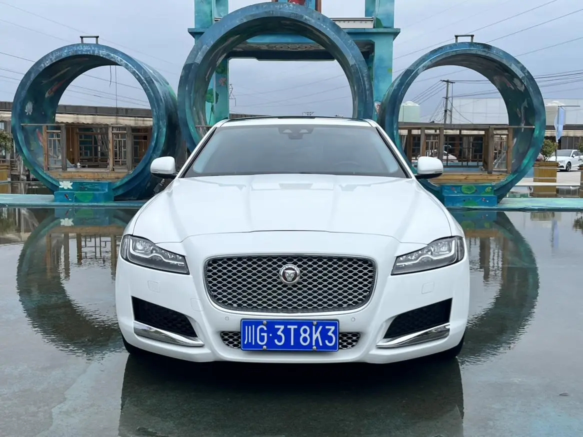 Jaguar XFL 2018 XFL 3.0 SC 340PS