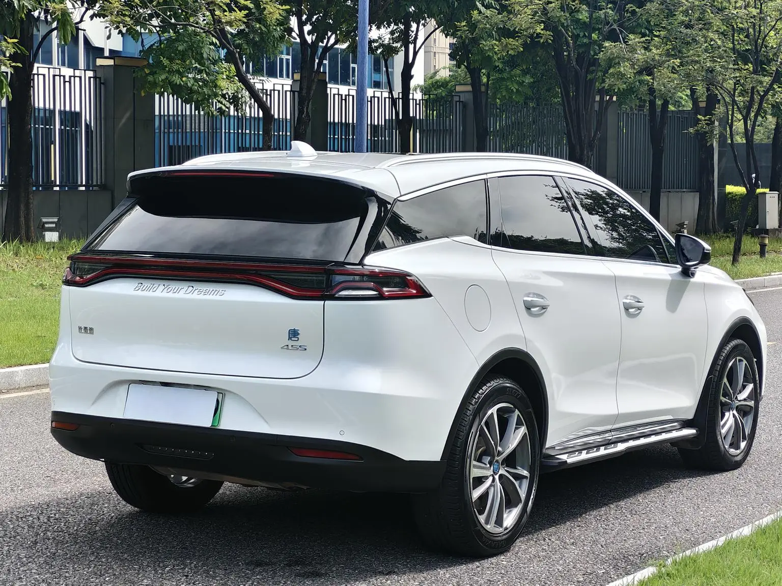 BYD Tang DM 2019 DM 2.0T 4WD Smart Connected 7 seat China VI