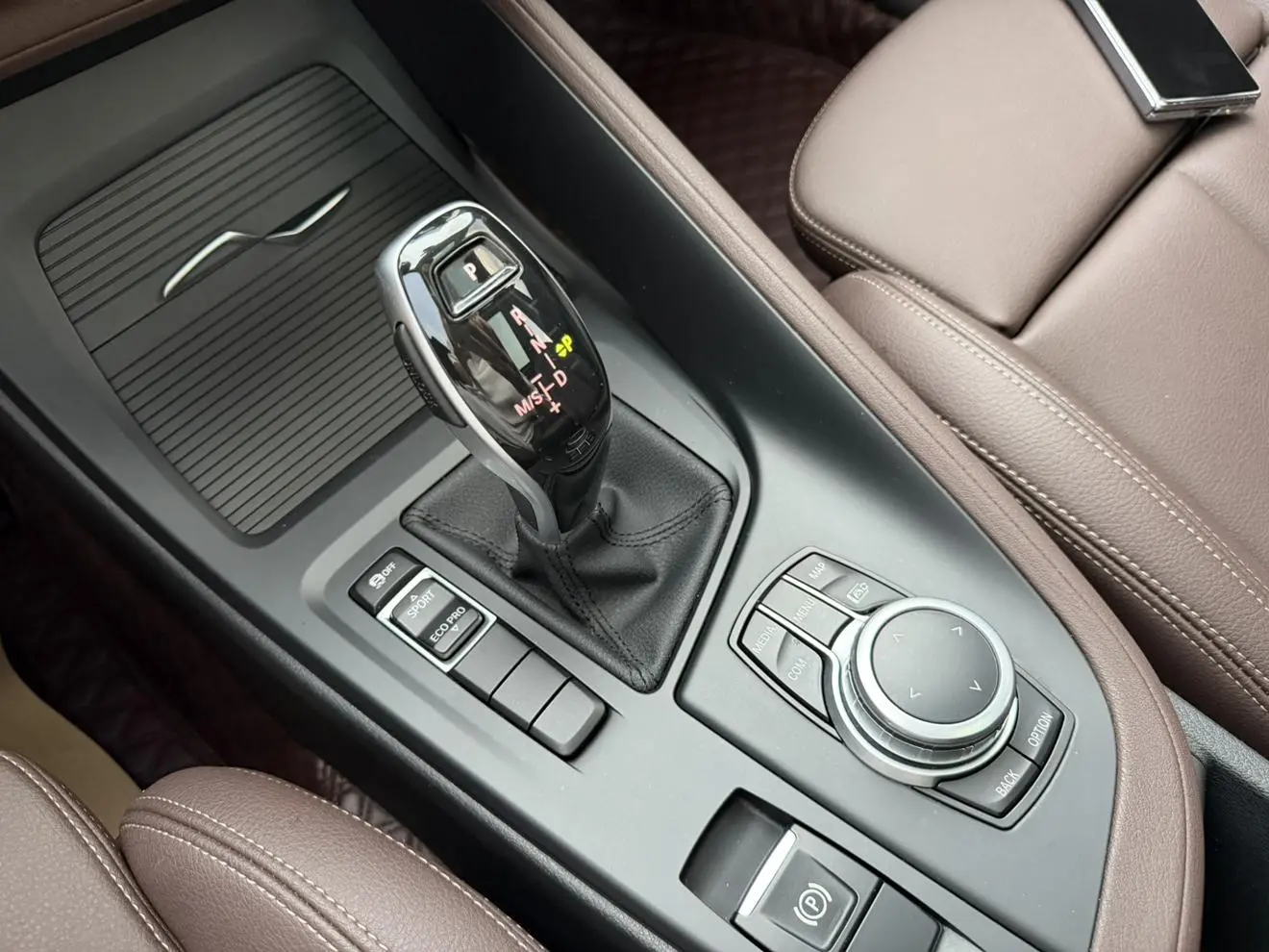 BMW X1 2021 sDrive25Li Leading