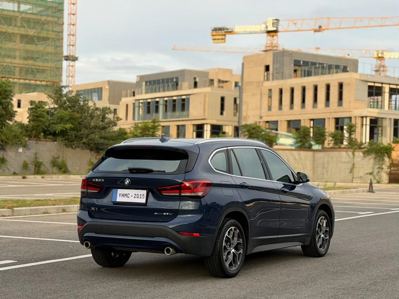 BMW X1 2021 sDrive25Li Leading