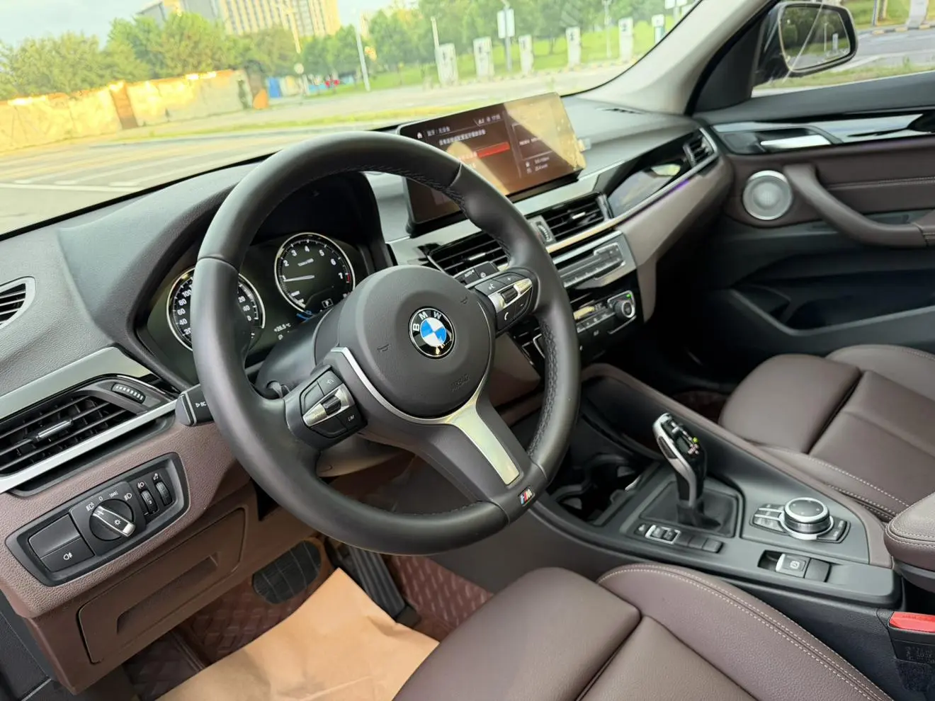 BMW X1 2021 sDrive25Li Leading