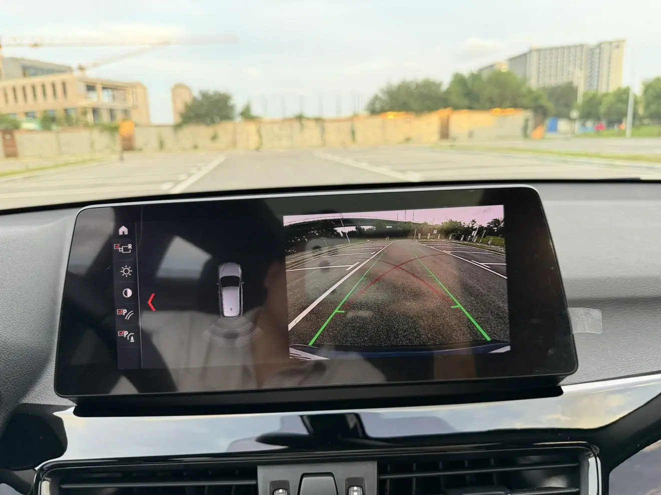 BMW X1 2021 sDrive25Li Leading
