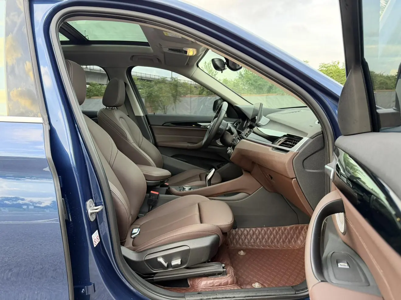 BMW X1 2021 sDrive25Li Leading
