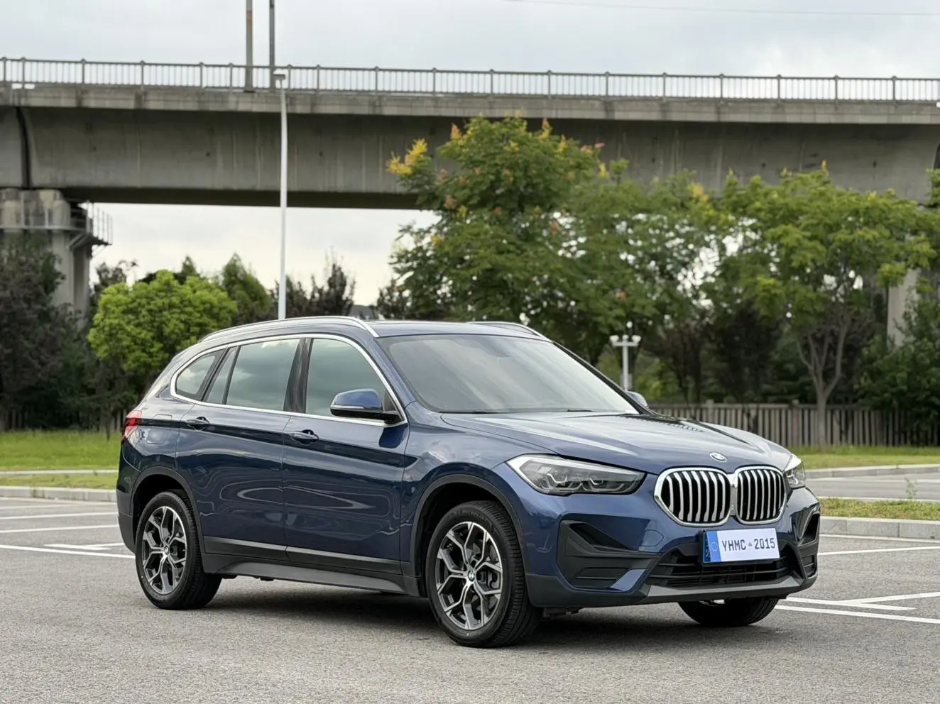 BMW X1 2021 sDrive25Li Leading