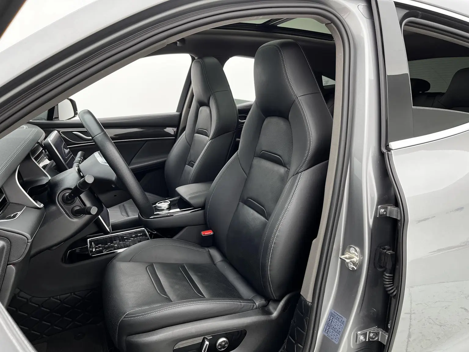 SERES SF5 2020 2WD Sport