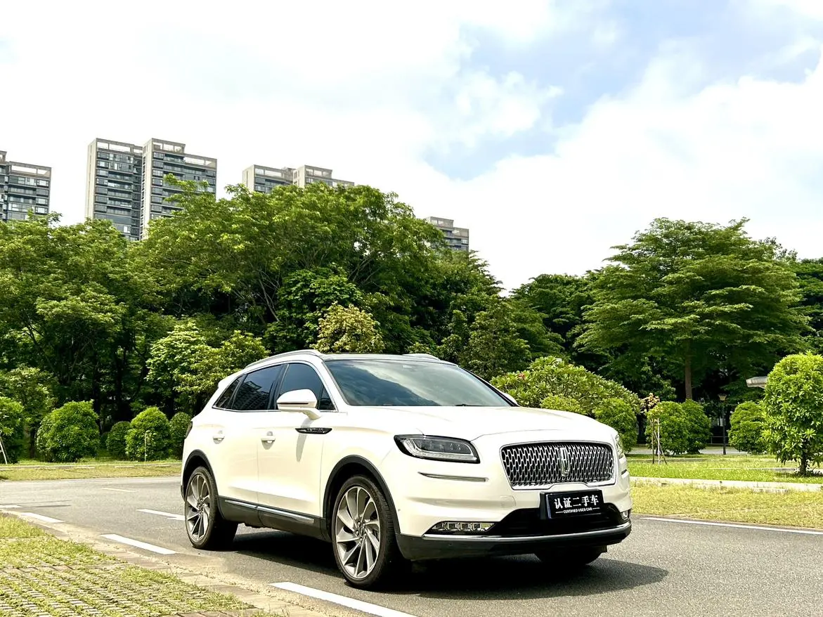 Lincoln Nautilus 2021 2.7T 4WD Premium Shine