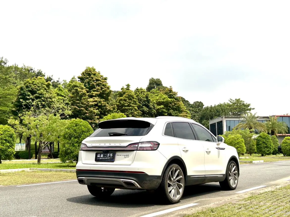 Lincoln Nautilus 2021 2.7T 4WD Premium Shine