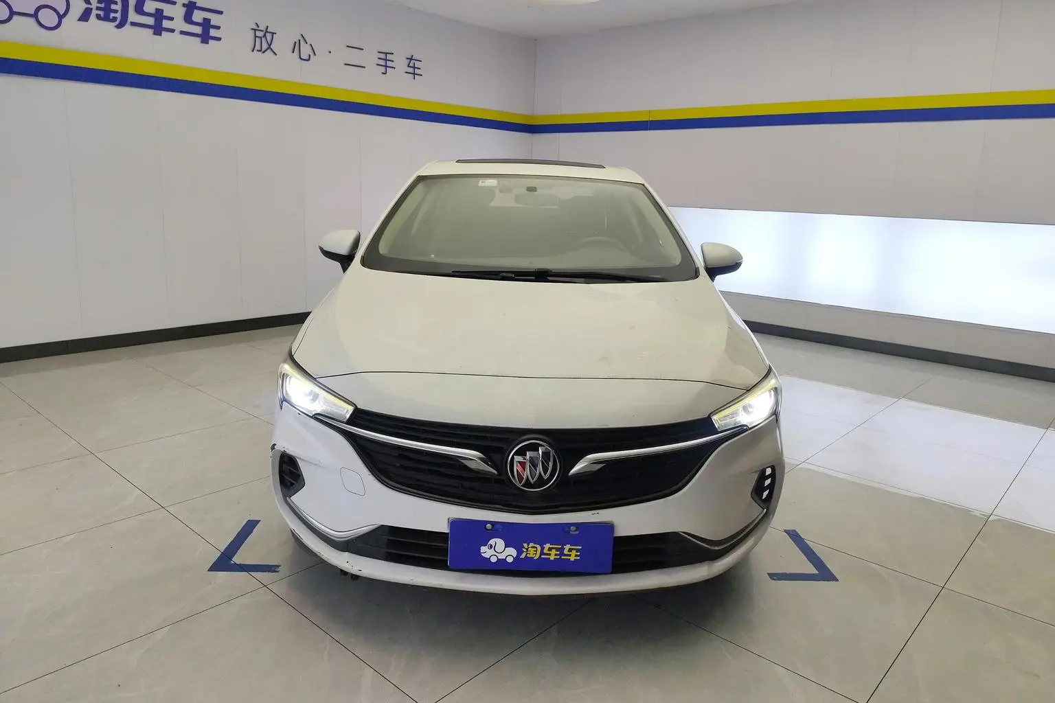 Buick Verano 2020 Sedan 20T CVT Leading