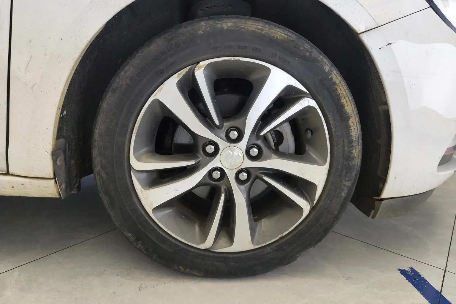 Buick Verano 2020 Sedan 20T CVT Leading