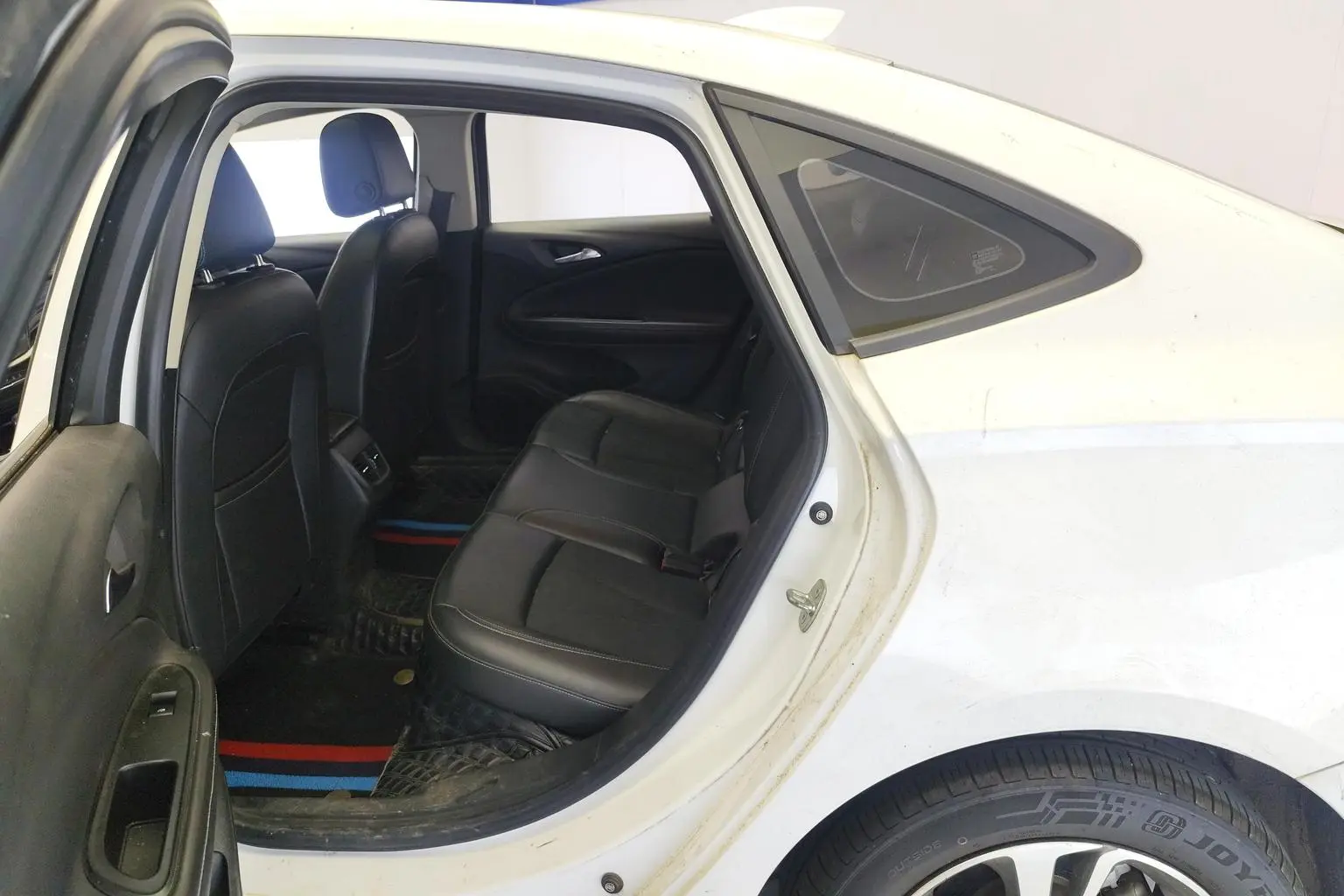 Buick Verano 2020 Sedan 20T CVT Leading