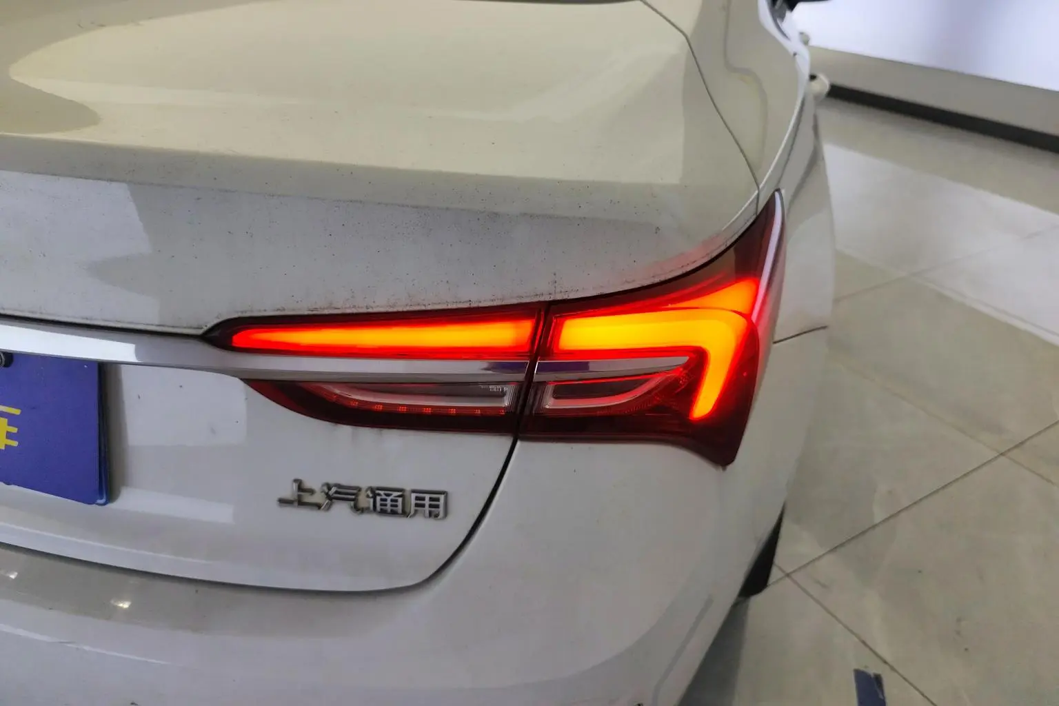 Buick Verano 2020 Sedan 20T CVT Leading