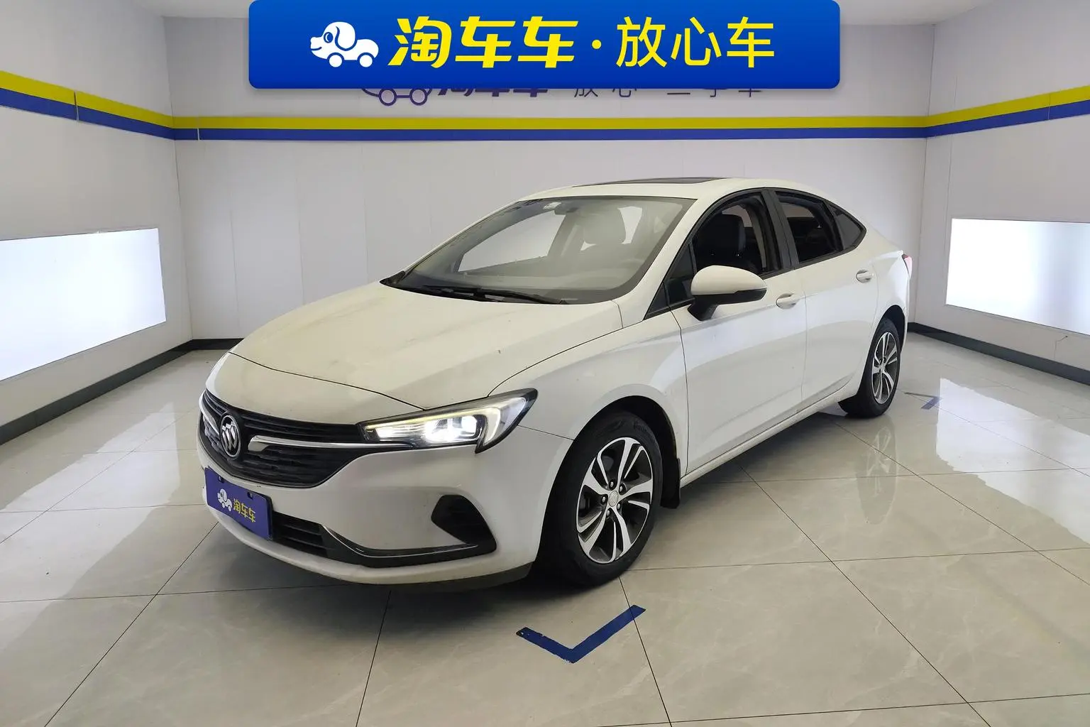 Buick Verano 2020 Sedan 20T CVT Leading