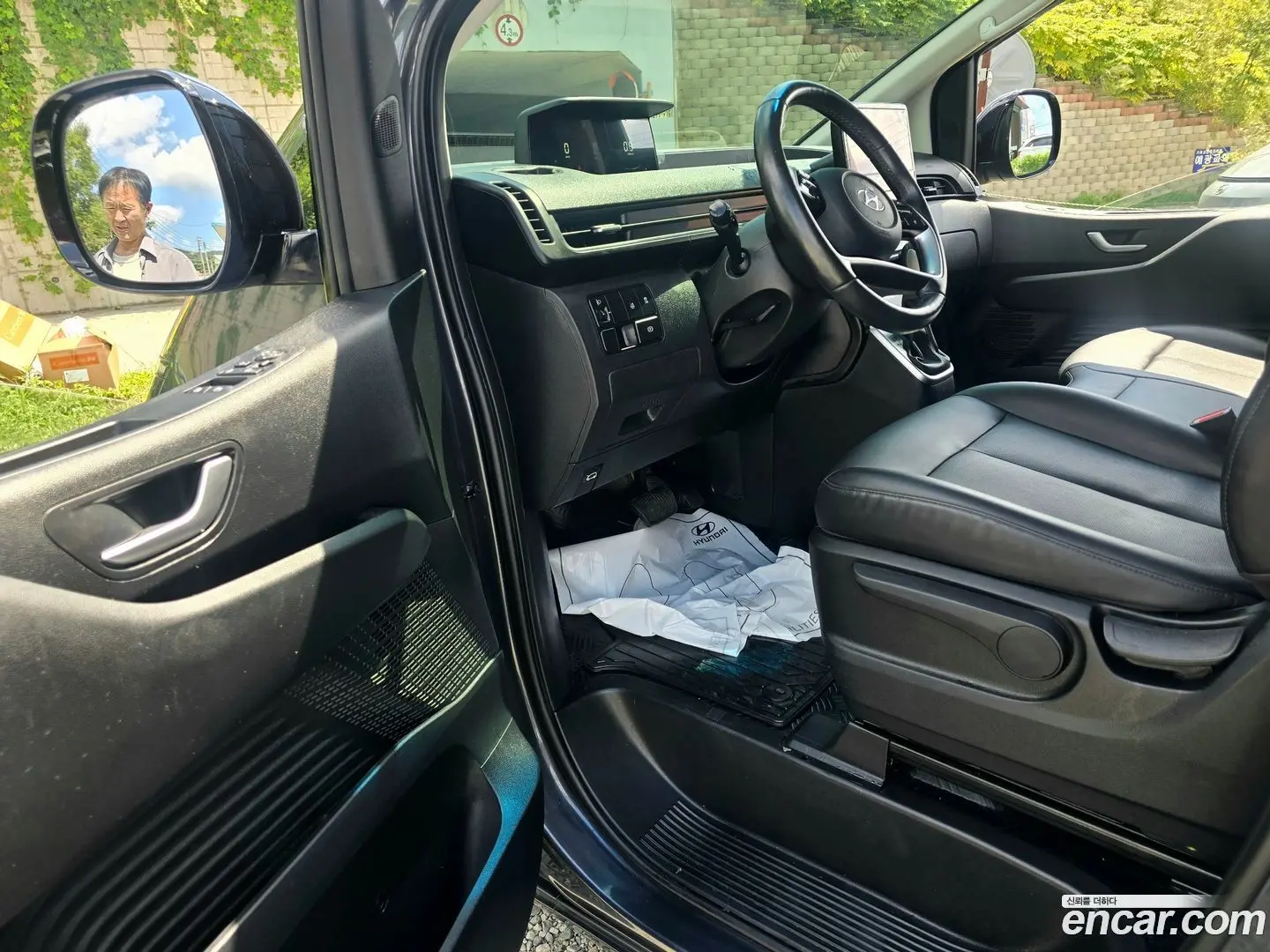 Hyundai Staria L3.5 Cargo 3-Seater