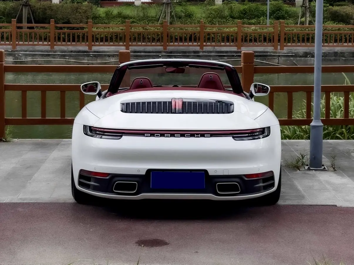 Porsche 911 2020 Carrera Cabriolet 3.0T