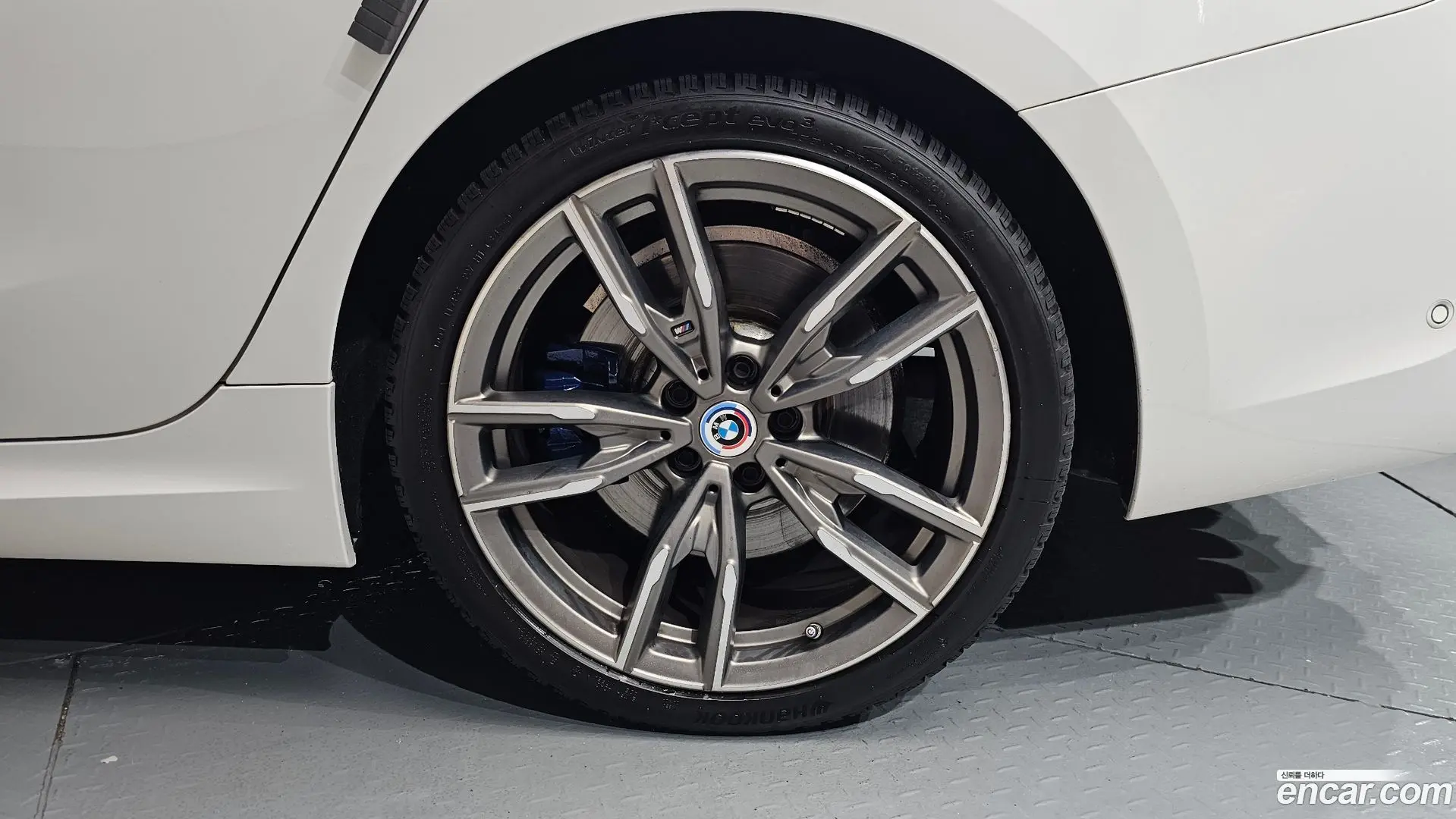 BMW 3-Series M340i Performance