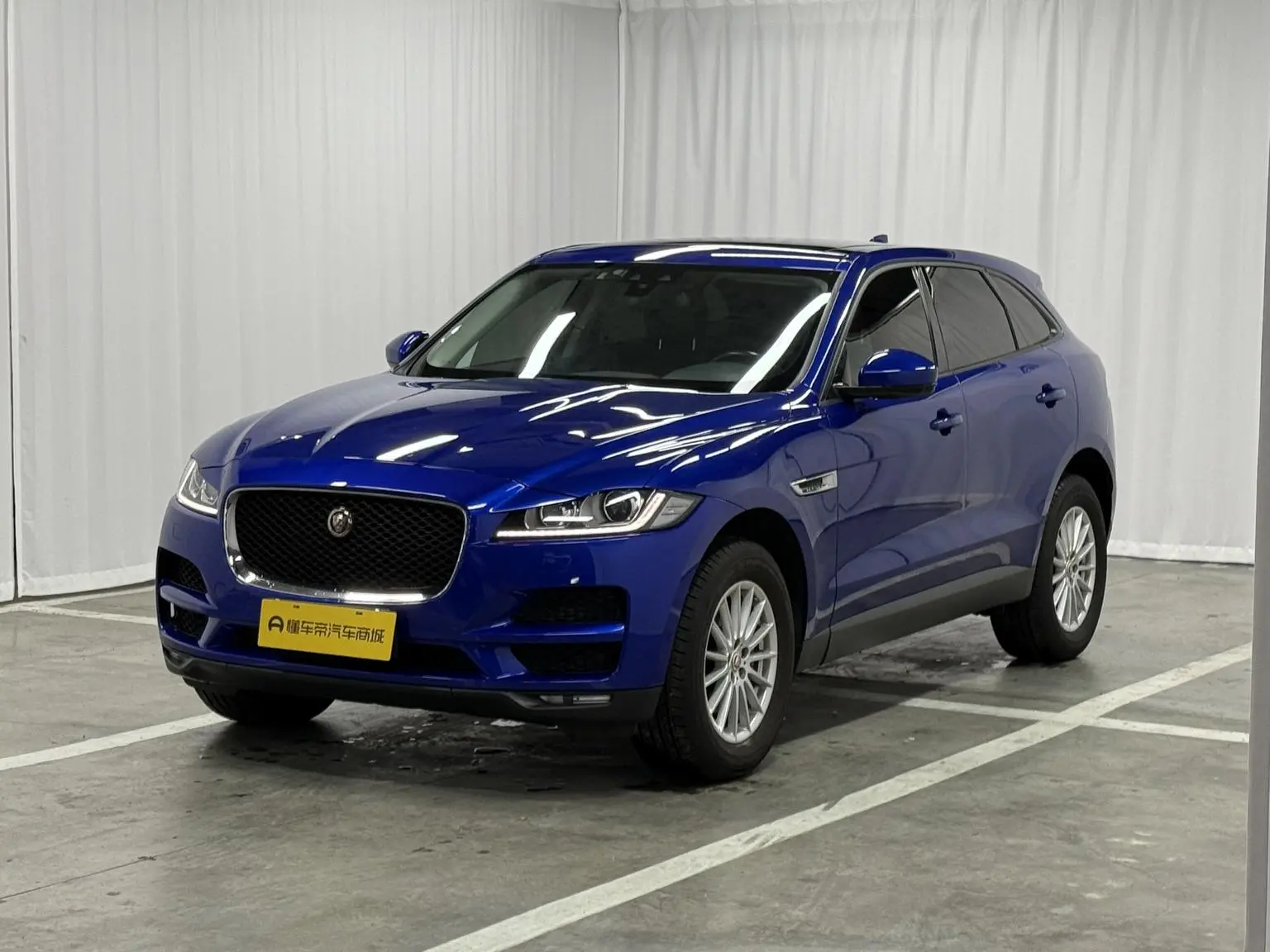 Jaguar F-PACE 2018 2.0T 4WD Premium Plus
