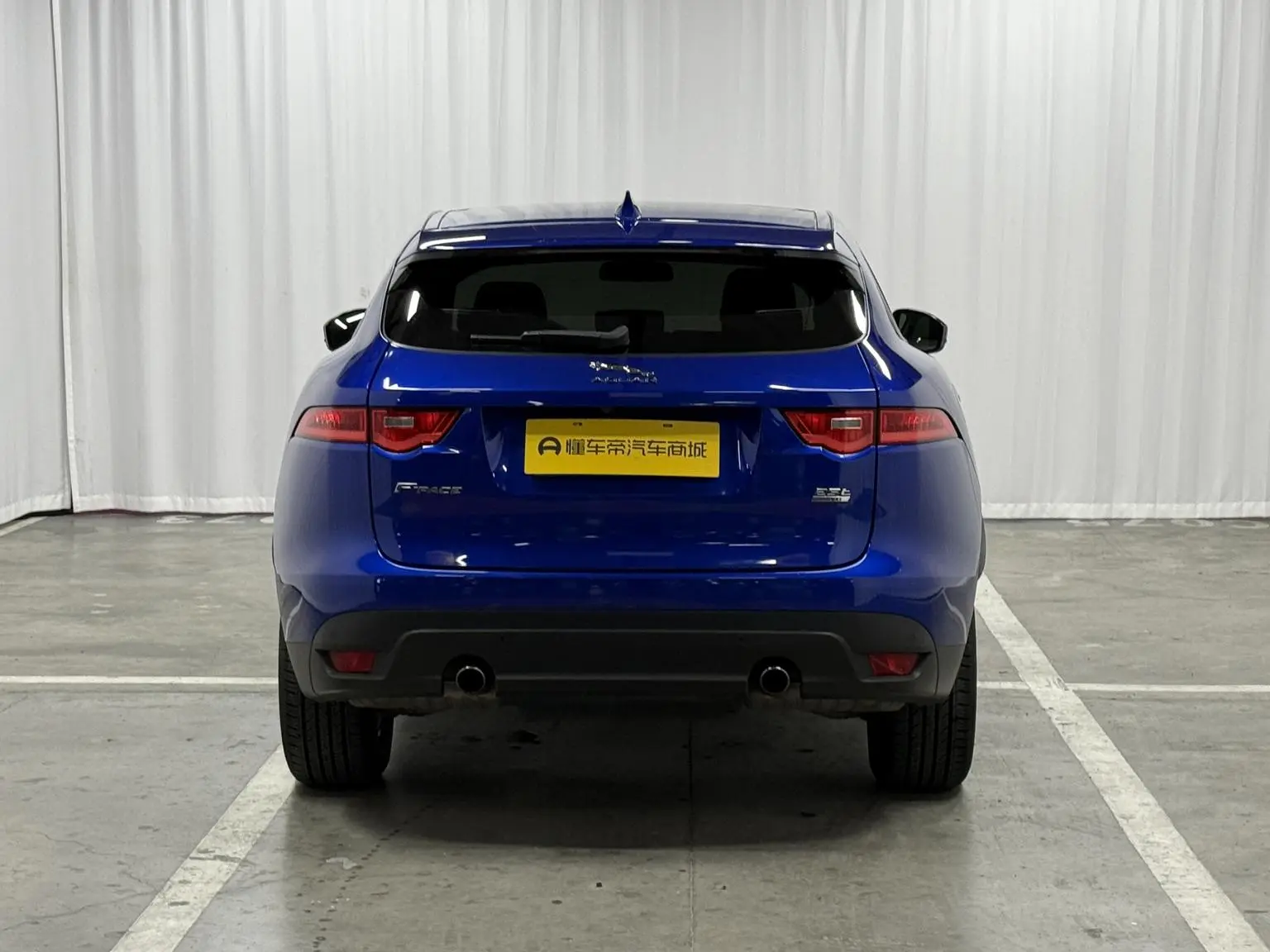 Jaguar F-PACE 2018 2.0T 4WD Premium Plus