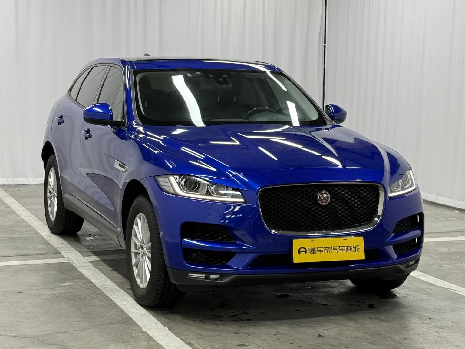 Jaguar F-PACE 2018 2.0T 4WD Premium Plus