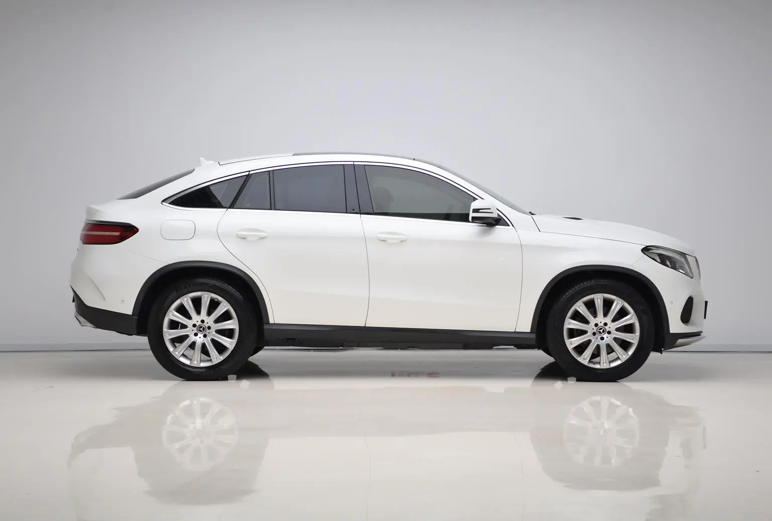 Mercedes-Benz GLE Coupe 2018 GLE 320 4MATIC Coupe SUV