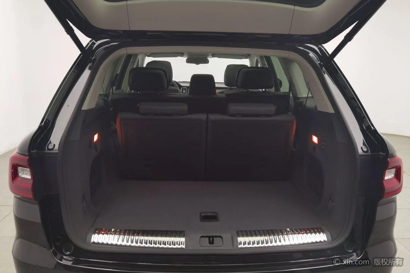 Hongqi HS7 2022 3.0T Auto 4WD Smart Connected Qichang