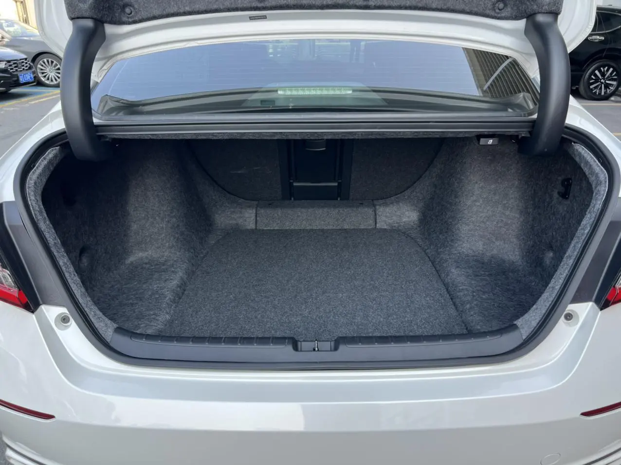 Honda Accord 2022 Sharp Hybrid 2.0L Sharp