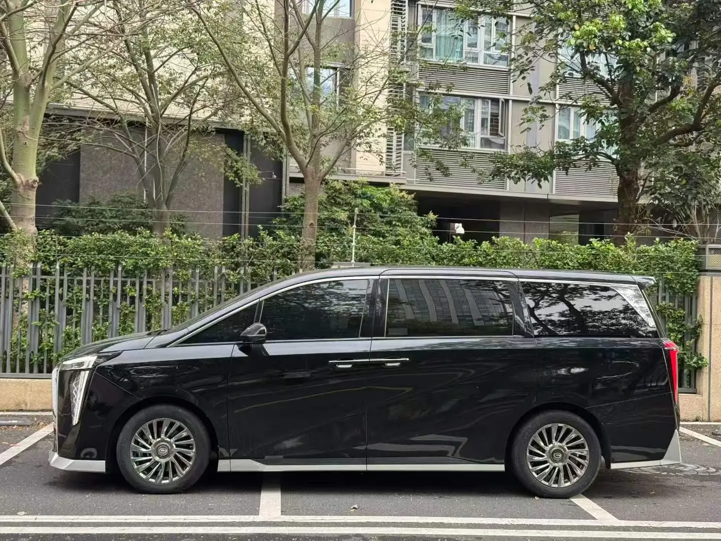 GAC Trumpchi Trumpchi M8 2023 Series 2.0TGDI Flagship