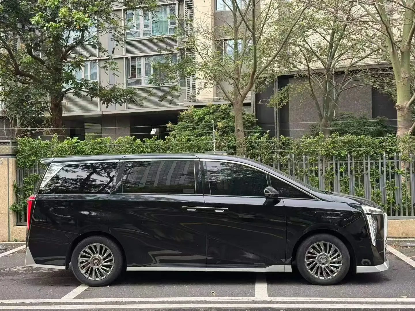 GAC Trumpchi Trumpchi M8 2023 Series 2.0TGDI Flagship