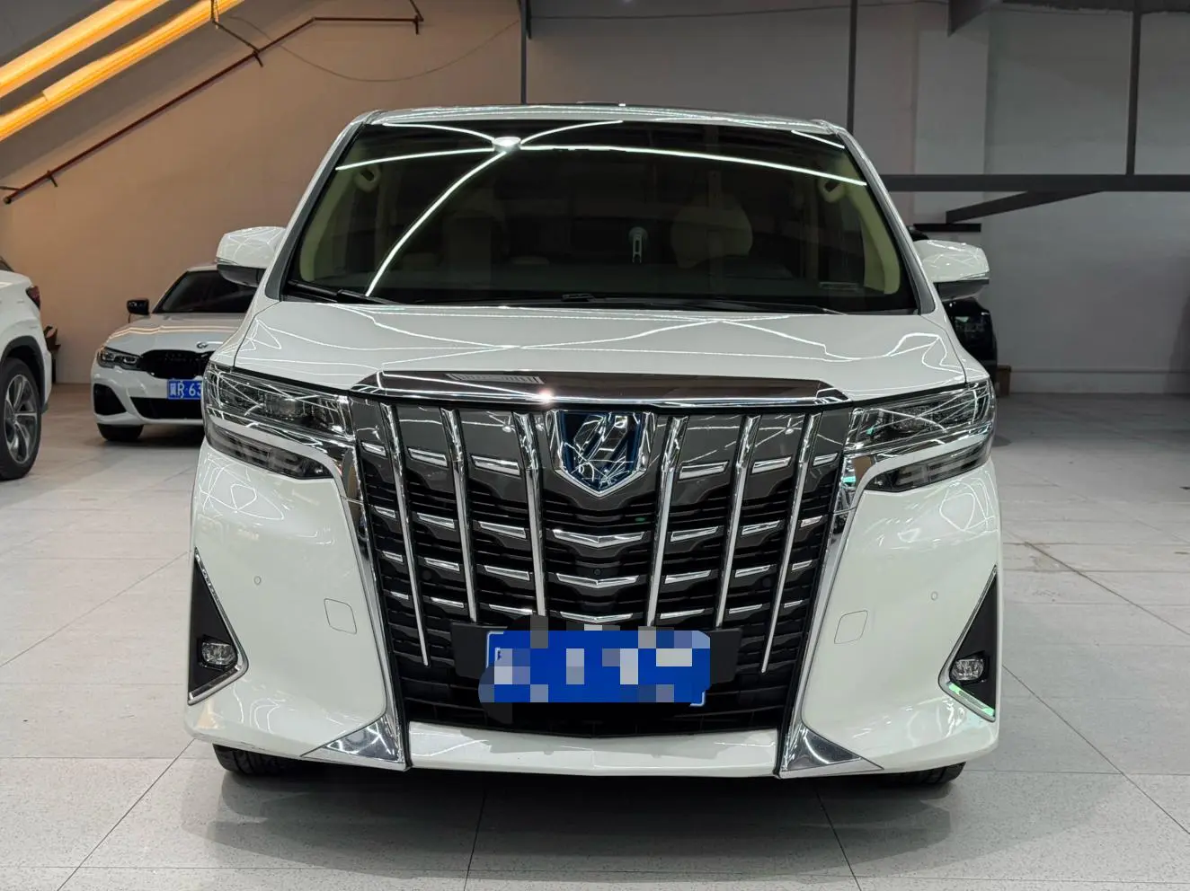 Toyota 2021 Hybrid 2.5L Luxury