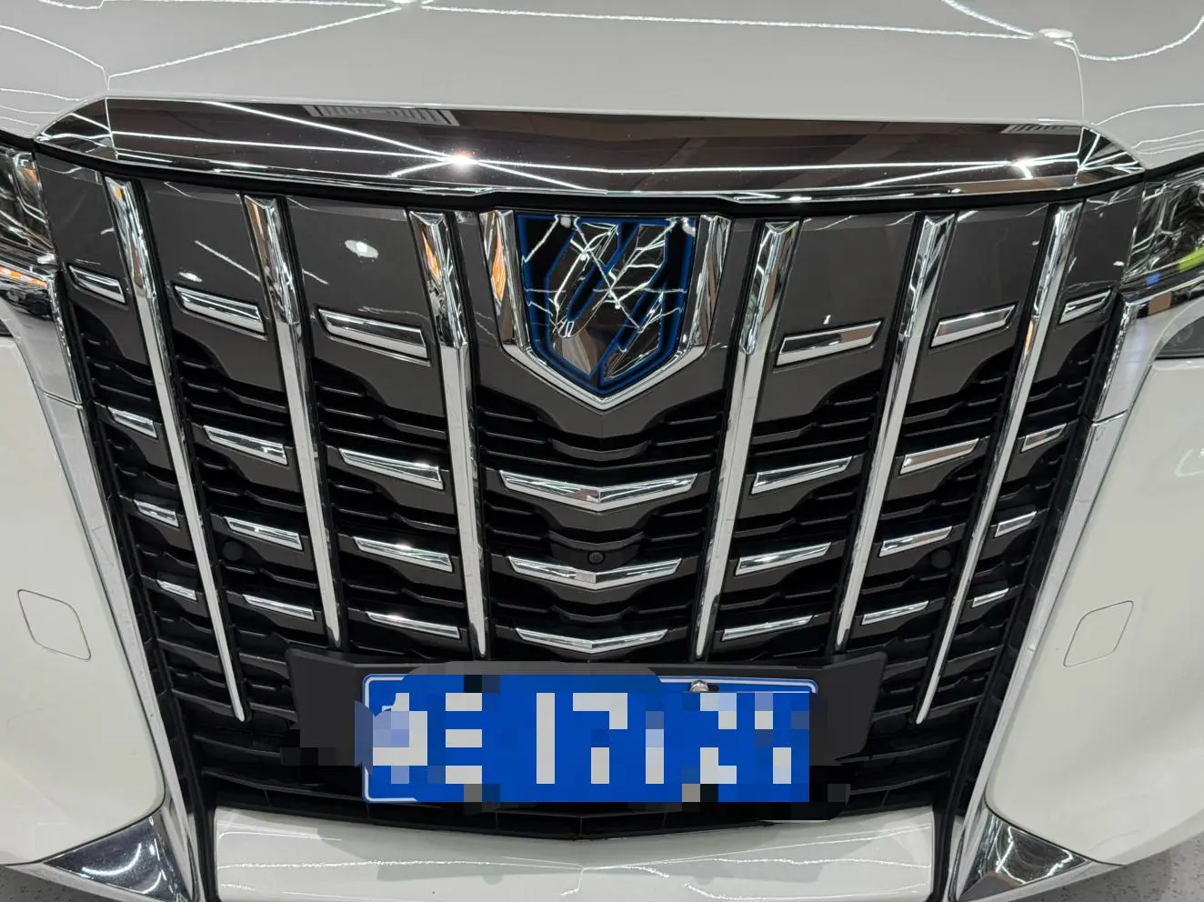 Toyota 2021 Hybrid 2.5L Luxury