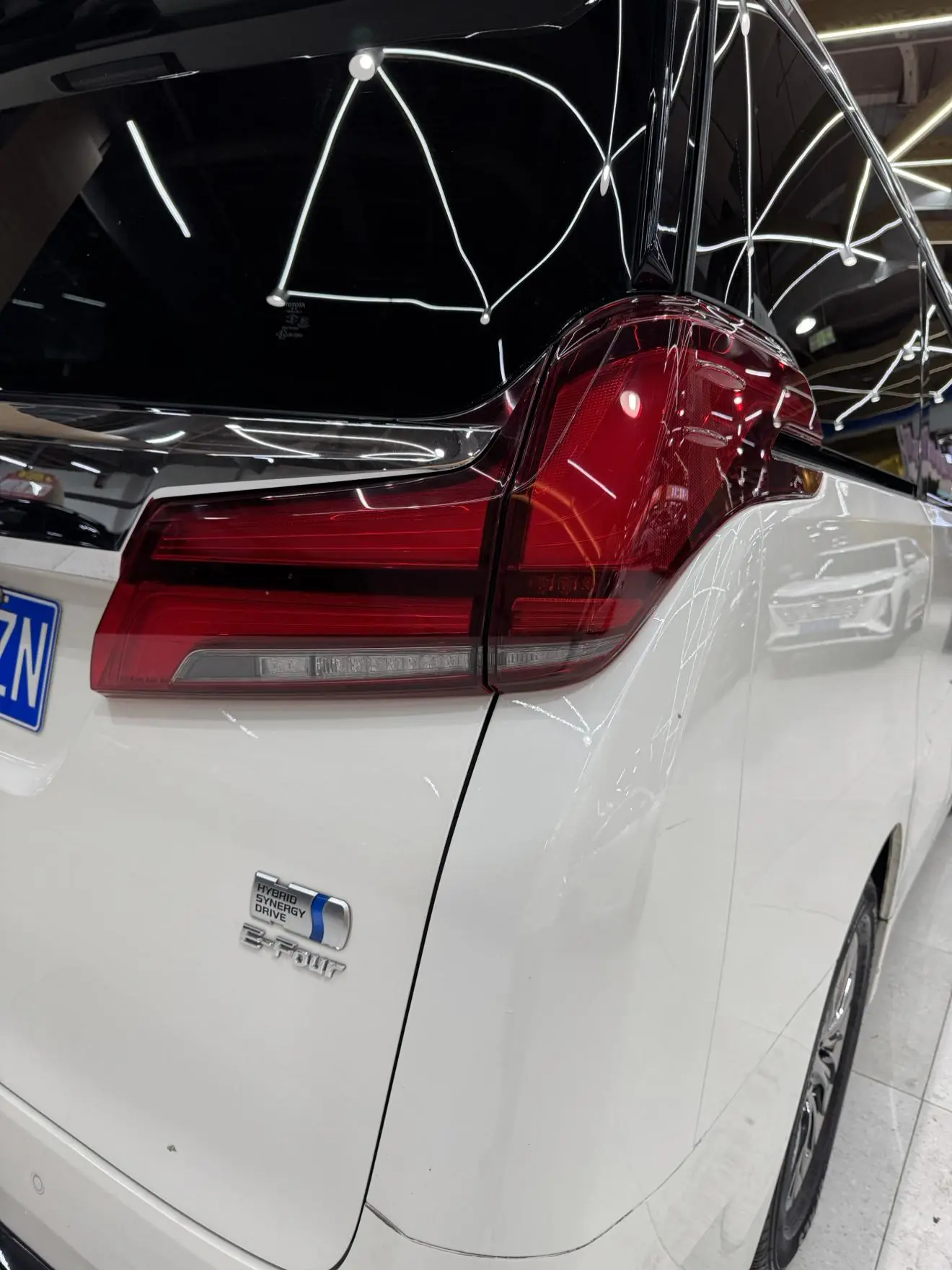 Toyota 2021 Hybrid 2.5L Luxury