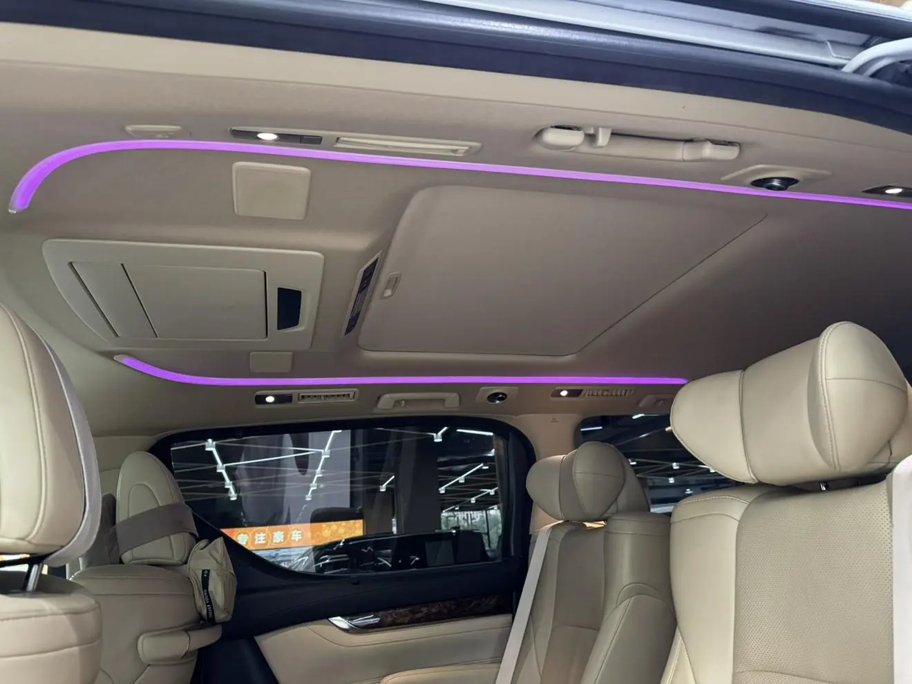 Toyota 2021 Hybrid 2.5L Luxury