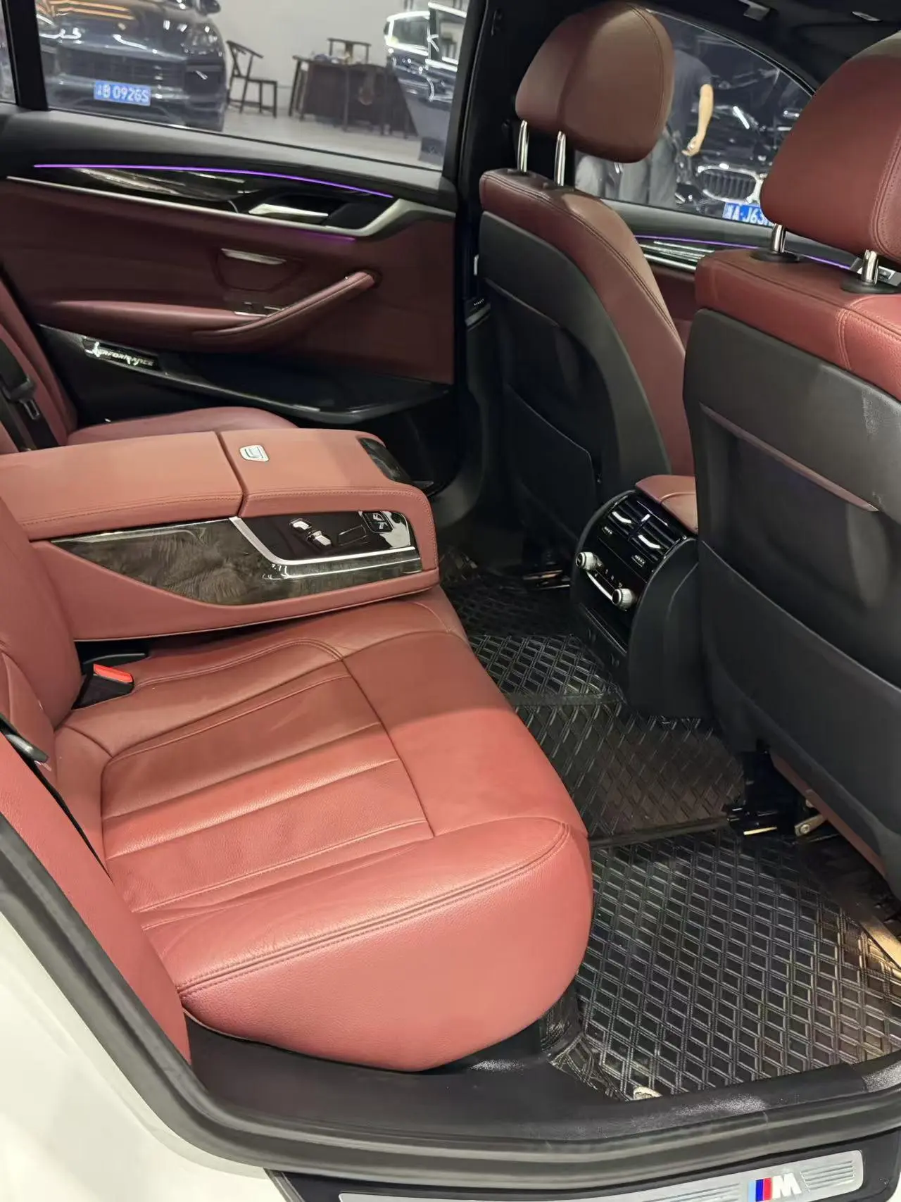 BMW 5 Series 2019 530Li Leading M Sport Package