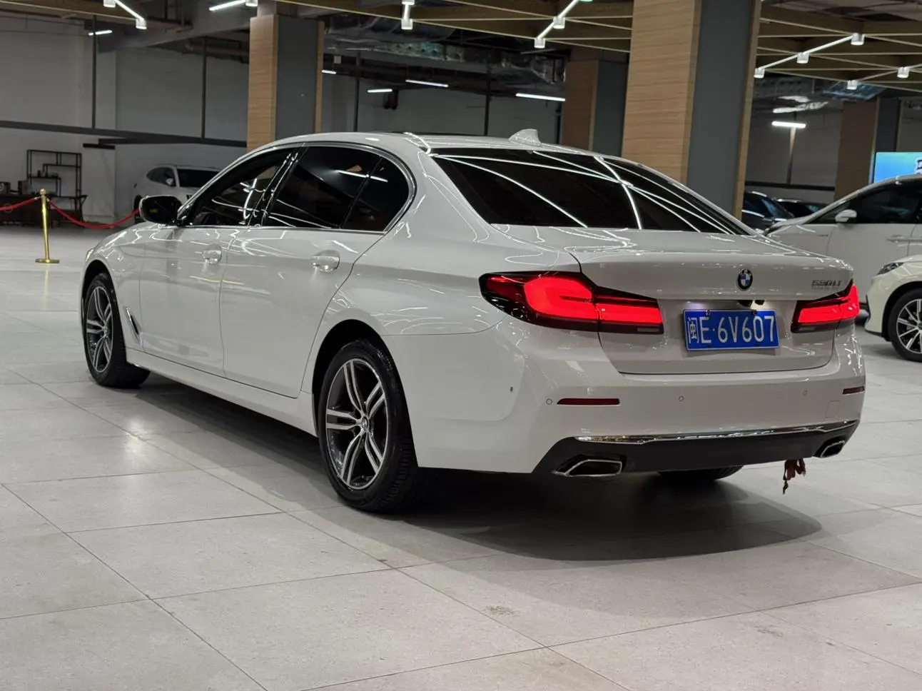 BMW 5 Series 2022 530Li Leading Luxury Package