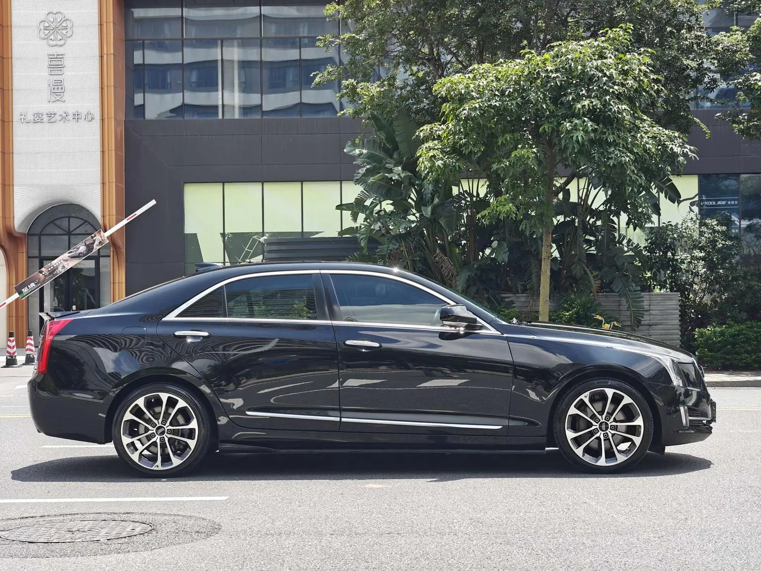 Cadillac ATS-L 2018 28T Fashion