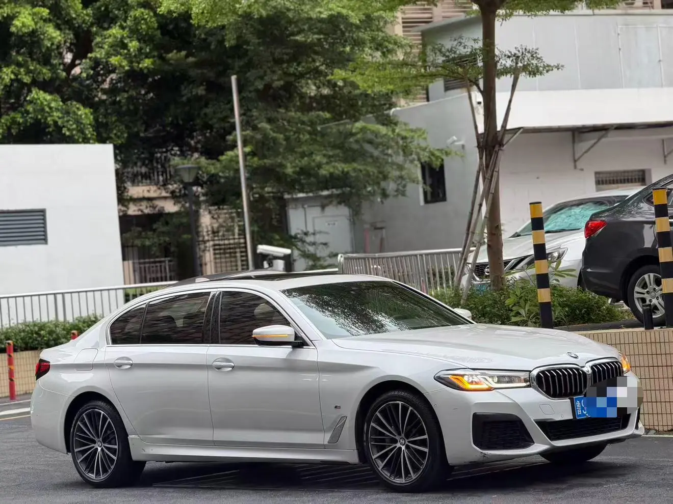 BMW 5 Series 2021 Facelift 530Li Leading M Sport Package
