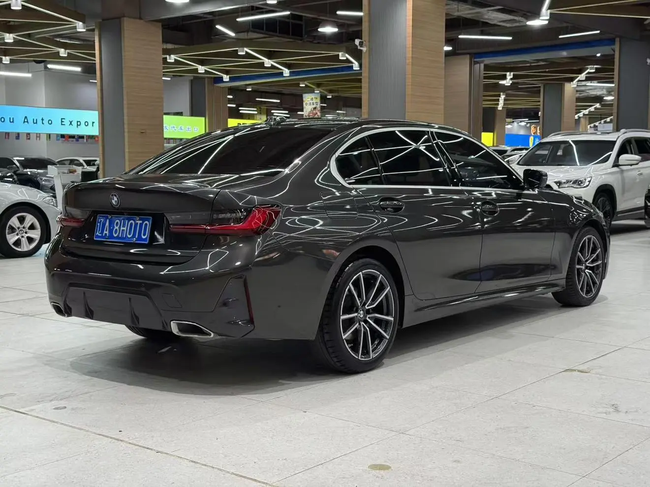 BMW 3 Series 2023 325Li M Sport Shadow Night Package