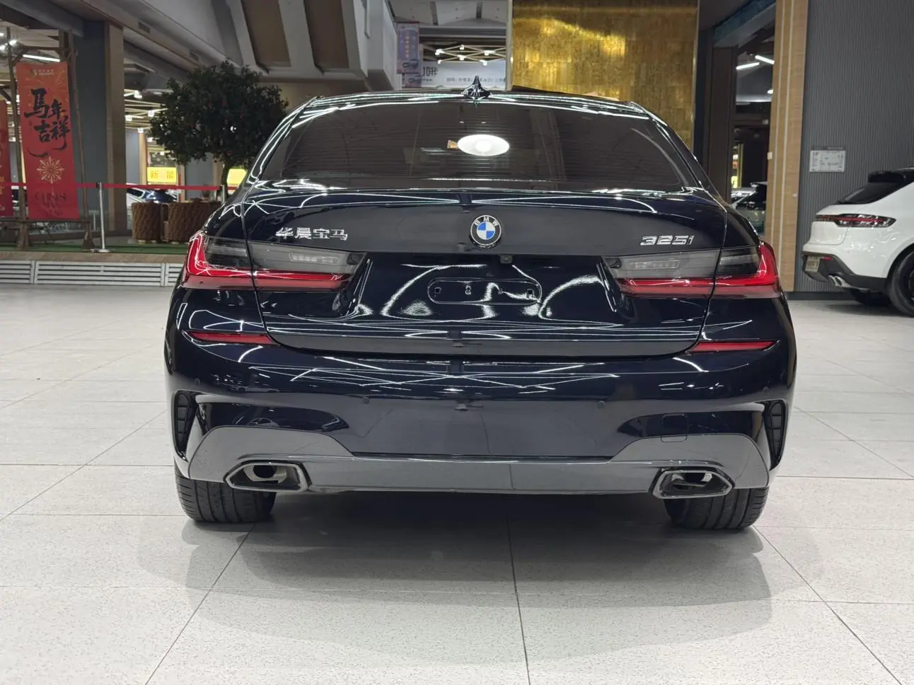 BMW 3 Series 2022 325i M Sport Shadow Night Package