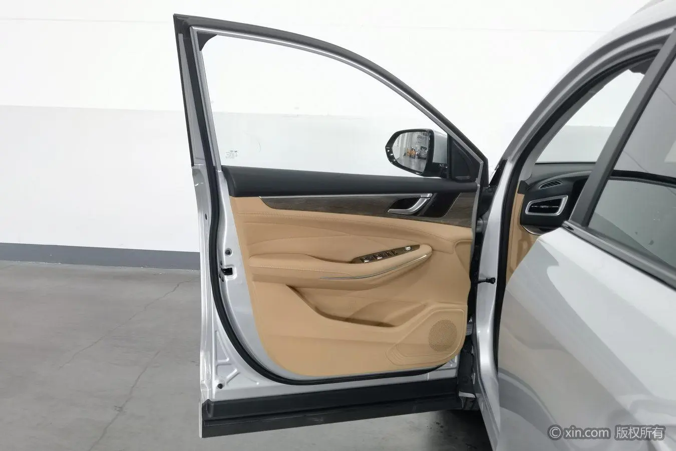 E5 2023 1.5L DE-i
